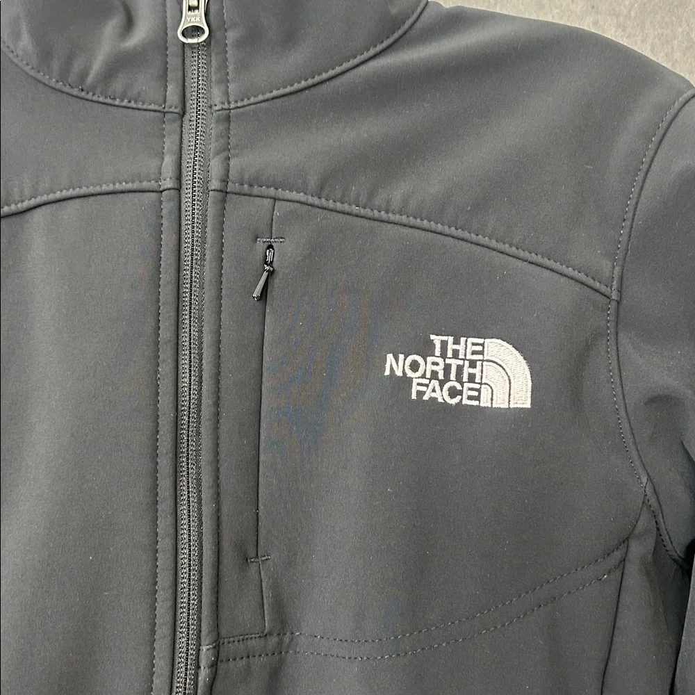 The North Face Women’s Apex Barrier Soft Shell Jacket - Picture 3 of 12